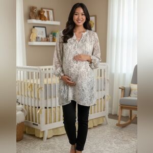 Motherhood Cream and Gray Floral Top